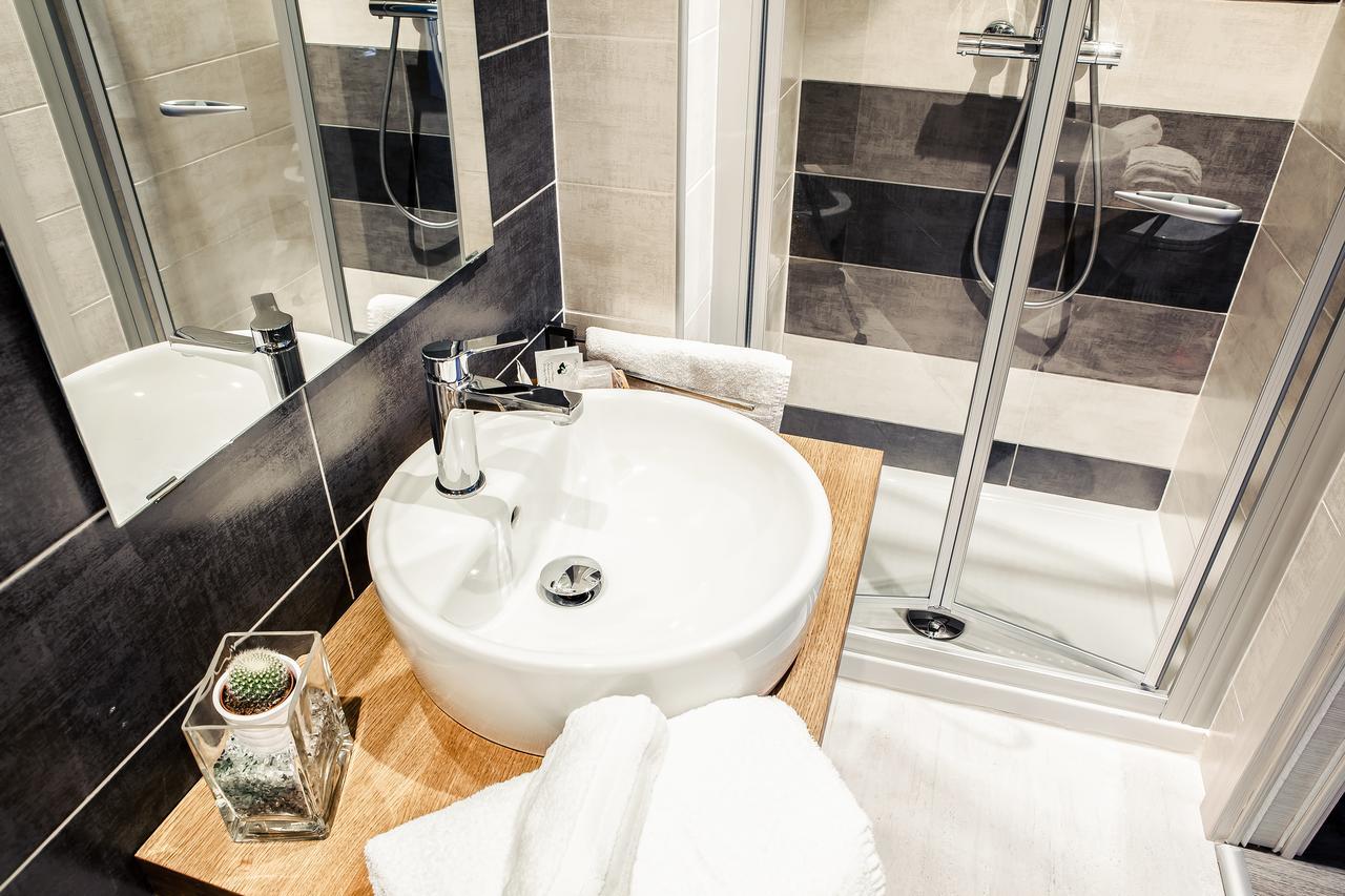 Venere Rooms แตร์โมลิ ภายนอก รูปภาพ