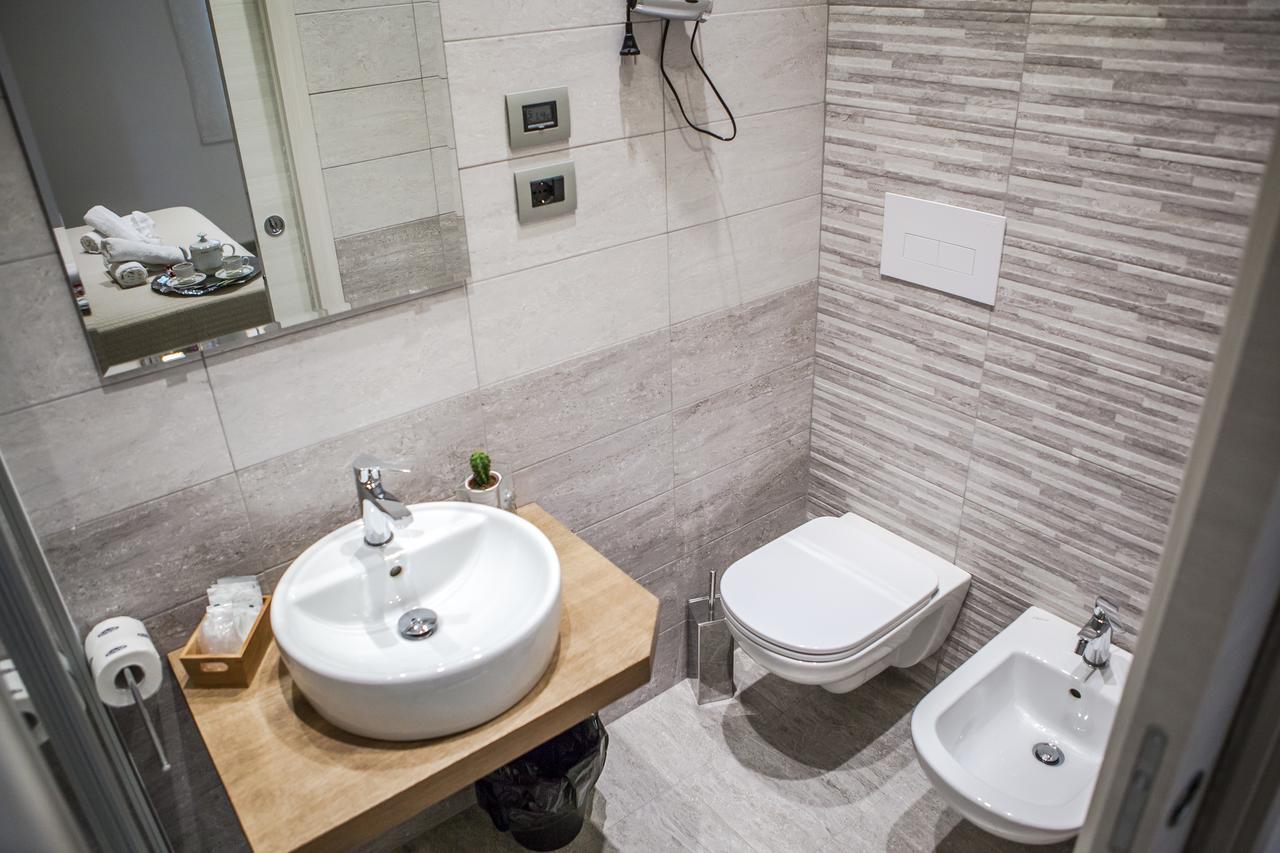 Venere Rooms แตร์โมลิ ภายนอก รูปภาพ