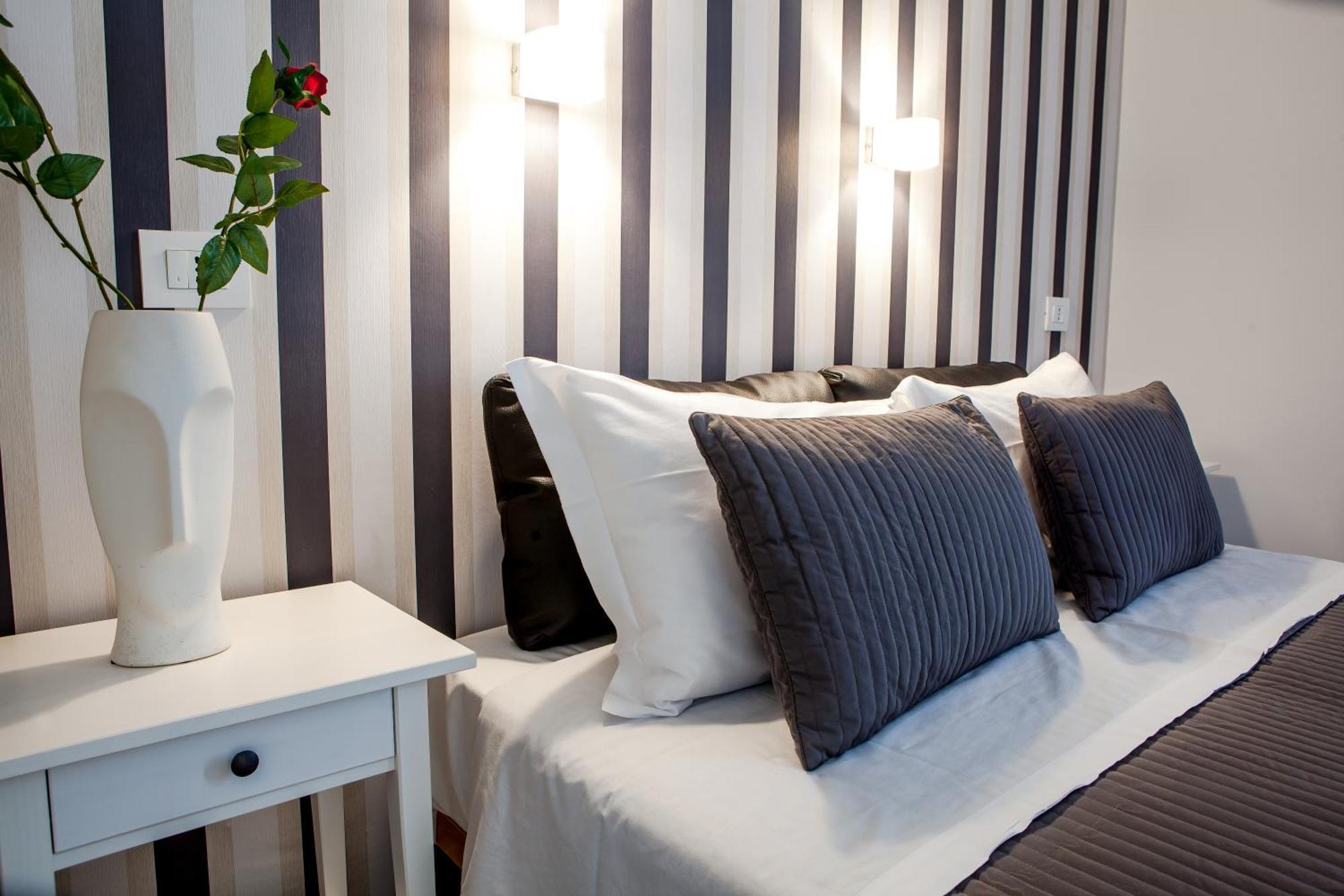 Venere Rooms แตร์โมลิ ภายนอก รูปภาพ